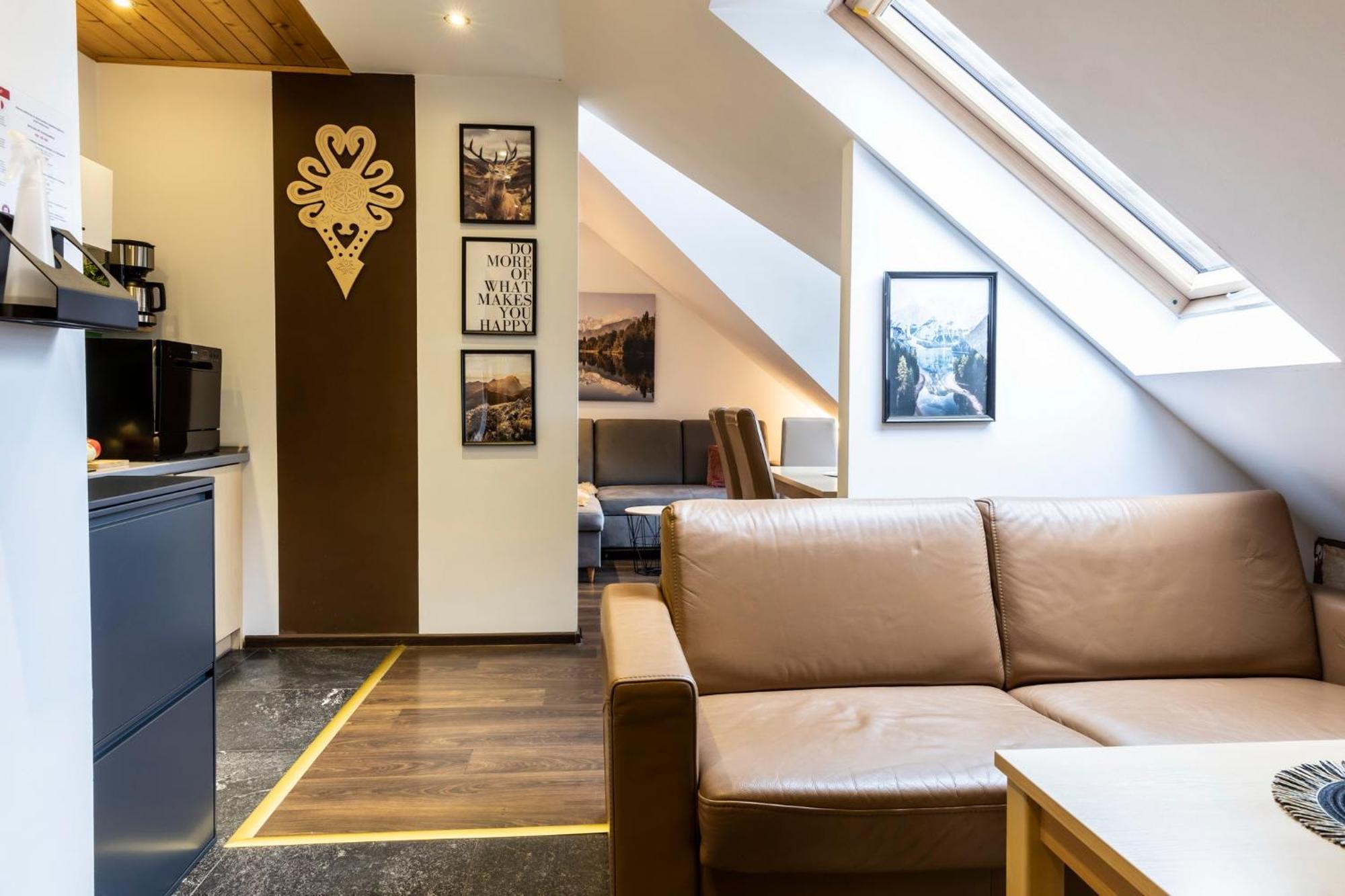 Udanypobyt Apartamenty Przy Dolinach C I D 考斯赛力克 外观 照片